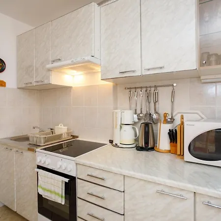 Bakran Apartment *